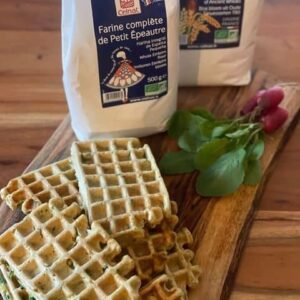 Recette de Marie objectif zéro déchet : Gaufres salées aux fanes de radis et curry